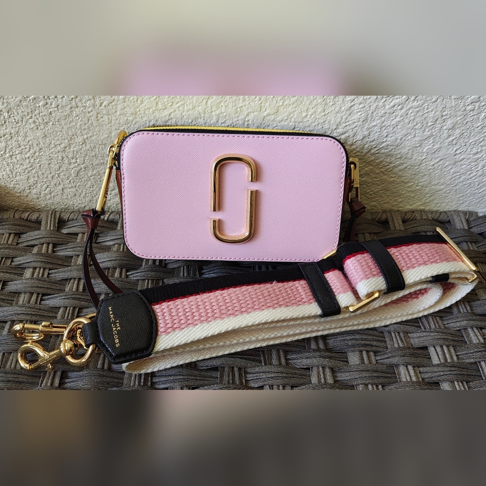 Marc Jacobs Multi-Tone Snapshot 💕